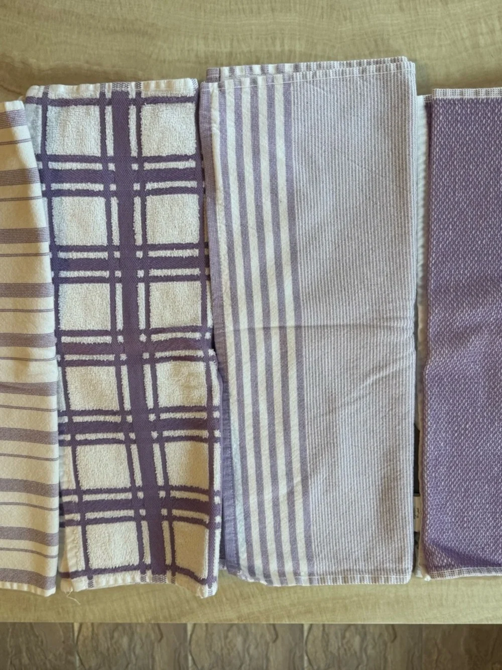 WILLIAMS SONOMA LAVENDER POTHOLDER & TEA TOWEL SET   NWOT  4 TOWELS-1 POTHOLDER